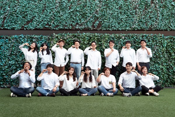 ▲ (주)프로젝트 노아 구성원들. 이 CTO는 "직원들이 우리 제품, 우리 회사에 자부심을 가질 수 있는 기업문화를 만들기 위해 노력하고 있다"고 밝혔다. ⓒ(주)프로젝트 노아