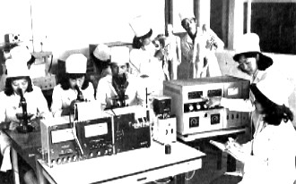 ▲ 개성의학전문학교 학생들 ⓒ 노동신문(1987년 8월1일)