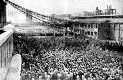 ▲ 비날론 공장 준공식 ⓒ 노동신문(1961년 5월 7일)