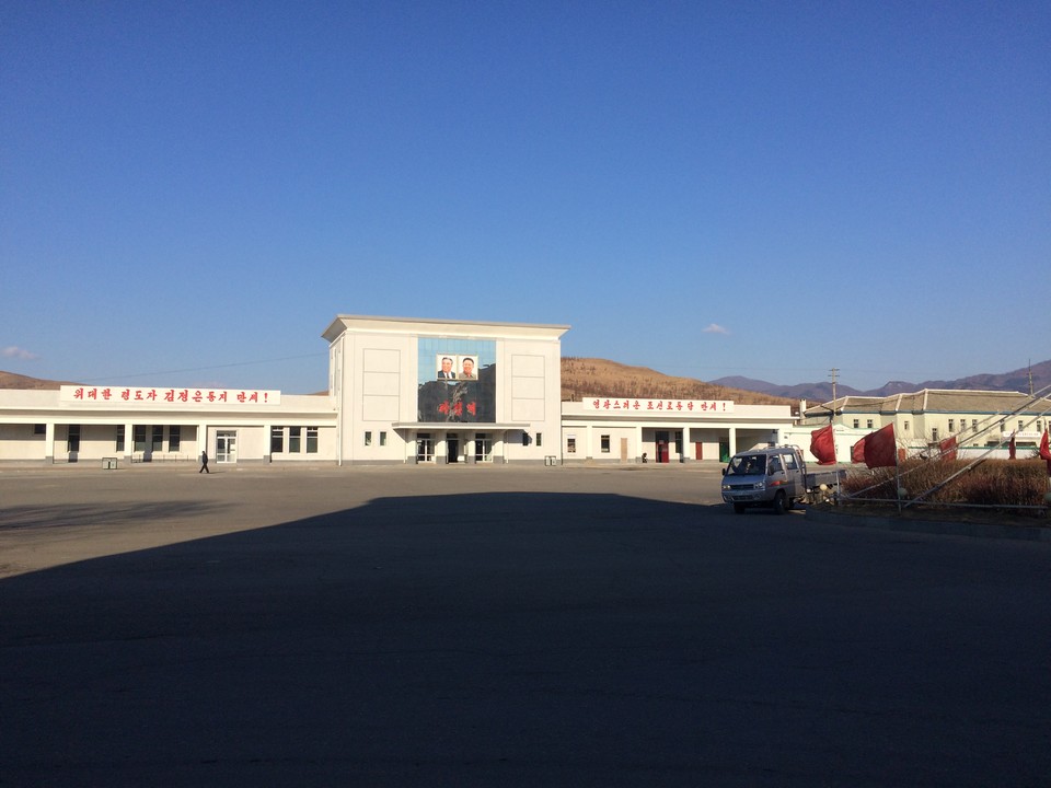 ▲ 라진역 (2016년에 개조, 2017년 필자촬영) 