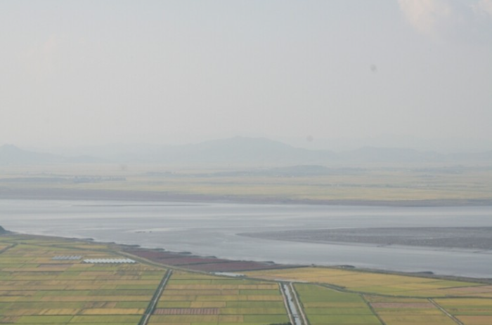 ▲ 교동도 앞의 북한 연백평야 ⓒ블로그 '강화도팔각집'