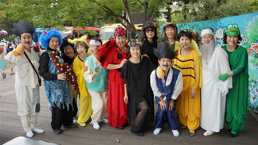 ▲ 시니어세대들의 즐겁고 활기찬 일자리 공간을 만드는 한국동화 사회적협동조합 ⓒ한국동화 사회적협동조합