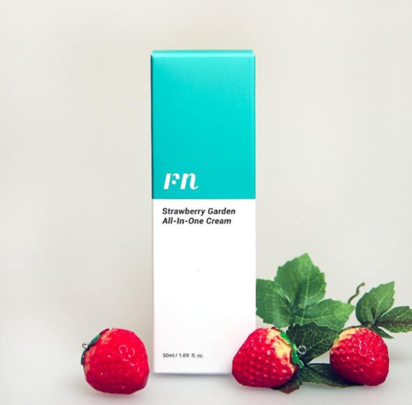 ▲ 이픈에서 출시한 올인원 크림. 딸기줄기 추출물로 만들었다. ⓒ이픈
