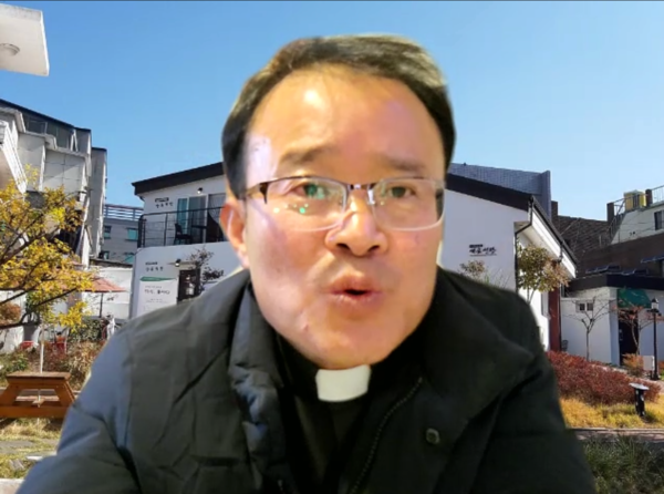 ▲ 박용성 신부. 온라인 화면 갈무리.