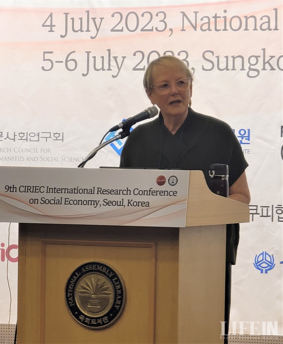 ▲ 캐서린 깁슨 교수. ⓒ라이프인 