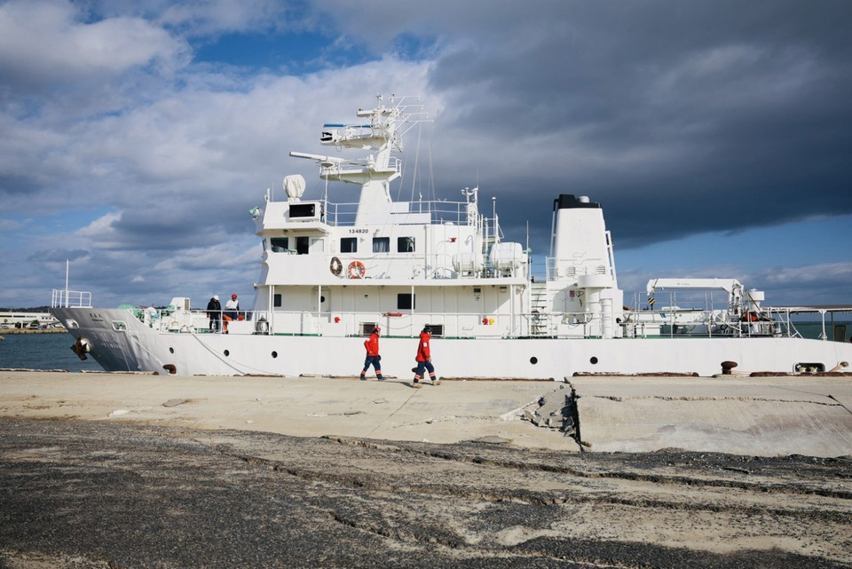 ▲ 피스윈즈가 보유한 선박을 통한 물자 공급. ⓒ피스윈즈