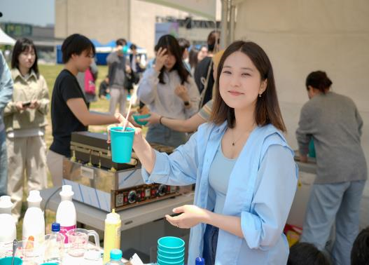 ▲ 2023년 녹색서울실천공모사업 우수사례(다회용기 사용 등 친환경적인 대학 축제 선도).