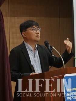 ▲ 홍수열 소장. ⓒ라이프인