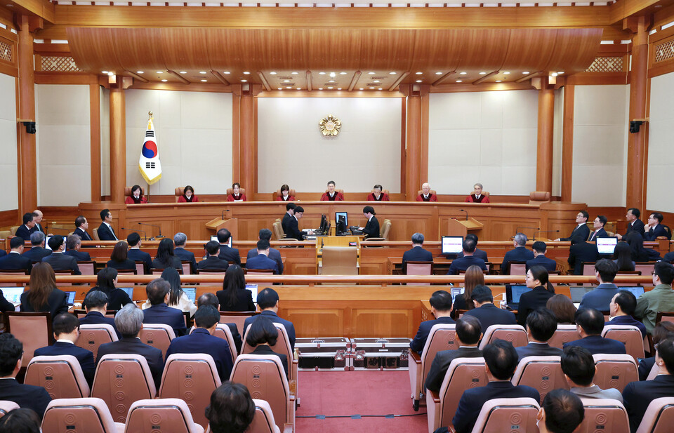 ▲ 헌법재판소는 4월 4일 오전 11시 대심판정에서 '대통령(윤석열) 탄핵심판 사건(2024헌나8)'에 대해 재판관 전원의 일치된 의견으로 인용 결정을 내렸다. ⓒ헌법재판소
