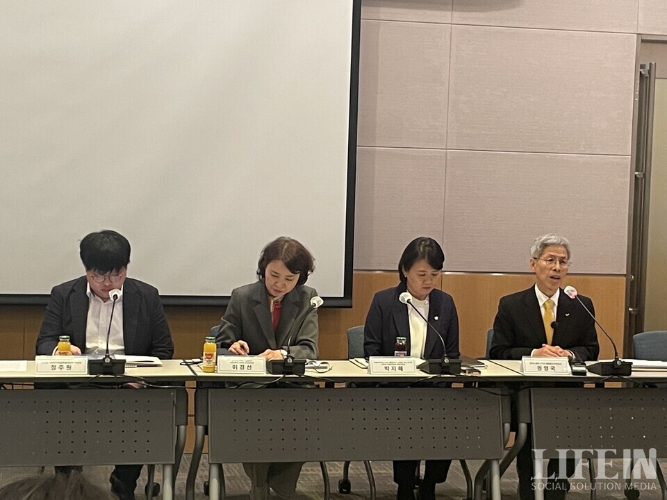 ▲ (왼쪽부터)정주원 진보당 기후위기대응 특별위원회 위원장, 이경선 개혁신당 조직부총장, 박지혜 더불어민주당 의원, 권영국 민주노동당 제21대 대통령 후보. ⓒ라이프인