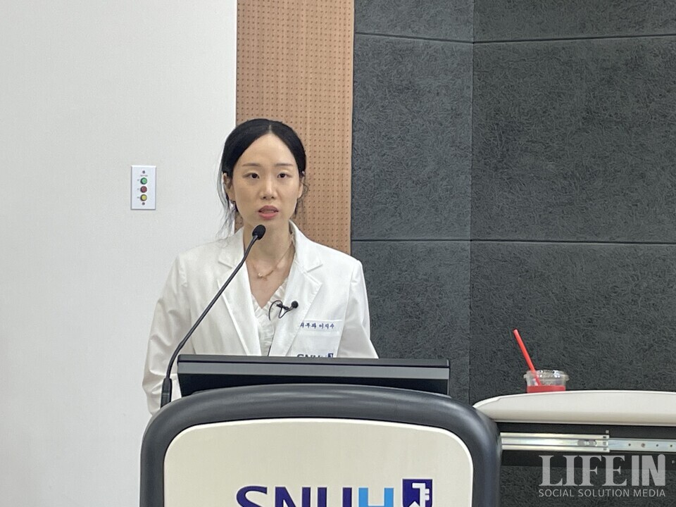 ▲ 이지수 보라매병원 피부과 진료조교수. ⓒ라이프인