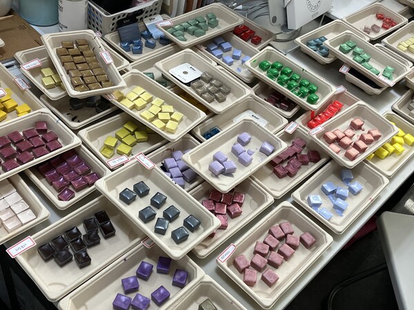 ▲ 어나더데이 고체 물감. ⓒ희망제작소