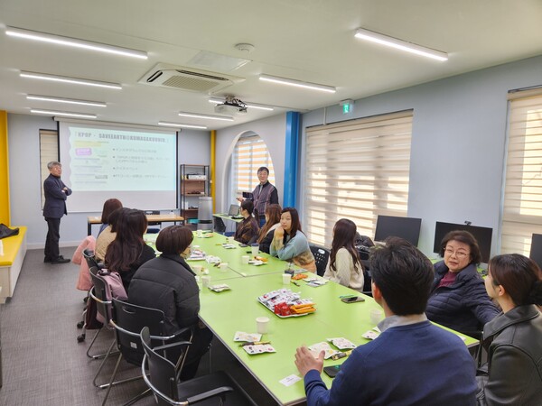 ▲ 일본 쿠마모토가쿠엔 대학과 학문교류 현장. ⓒ성공회대학교 공정무역위원회
